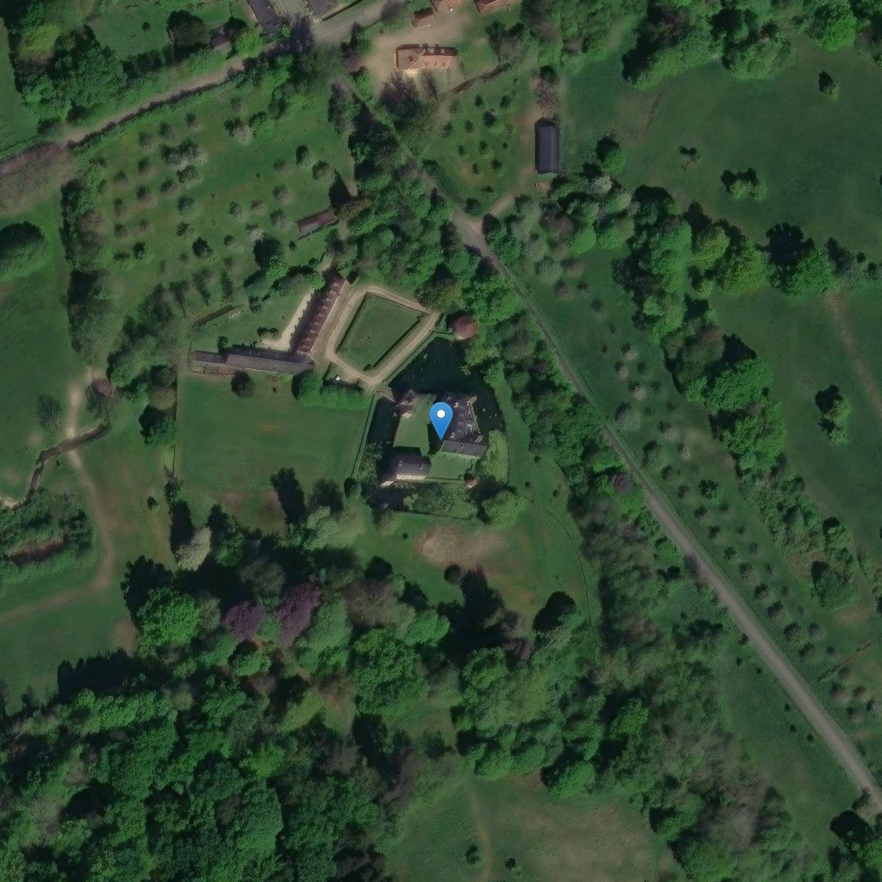 Photo de Schloss und Eingang Poterne