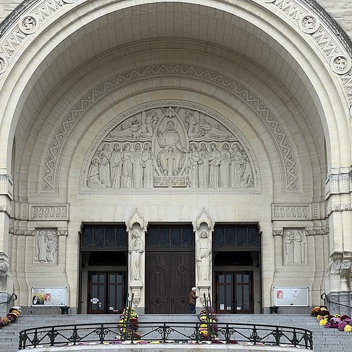 Photo de Basilique Sainte-Thérèse