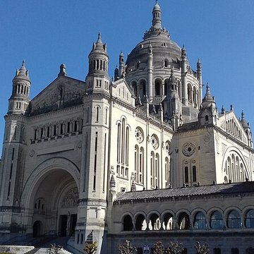 Basilique Sainte-Thérèse