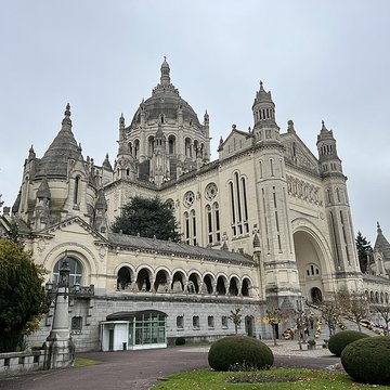 Basilique Sainte-Thérèse
