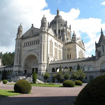 Basilique Sainte-Thérèse