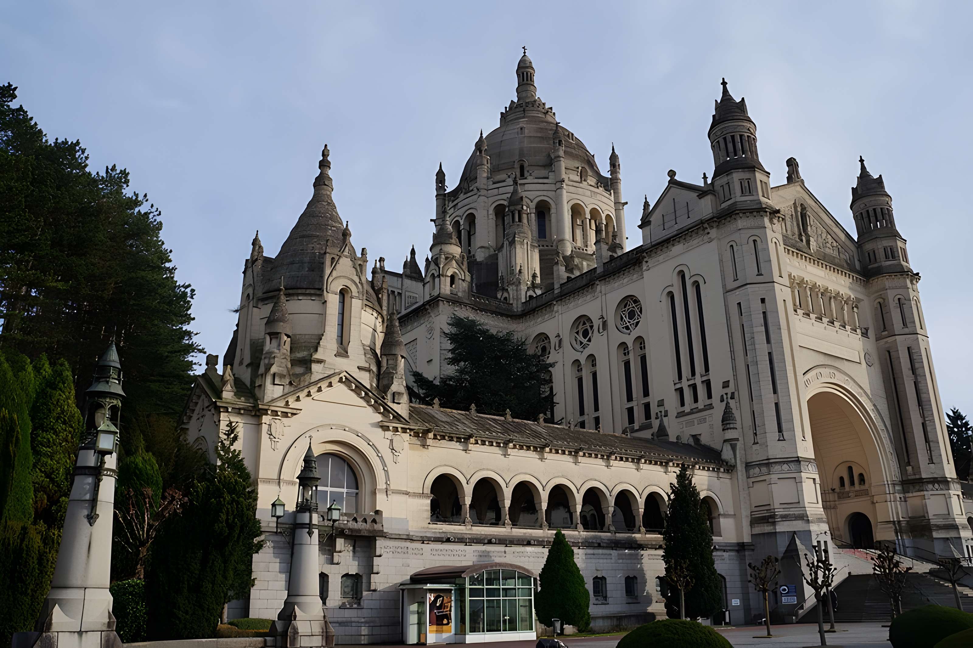 Basilique Sainte-Thérèse