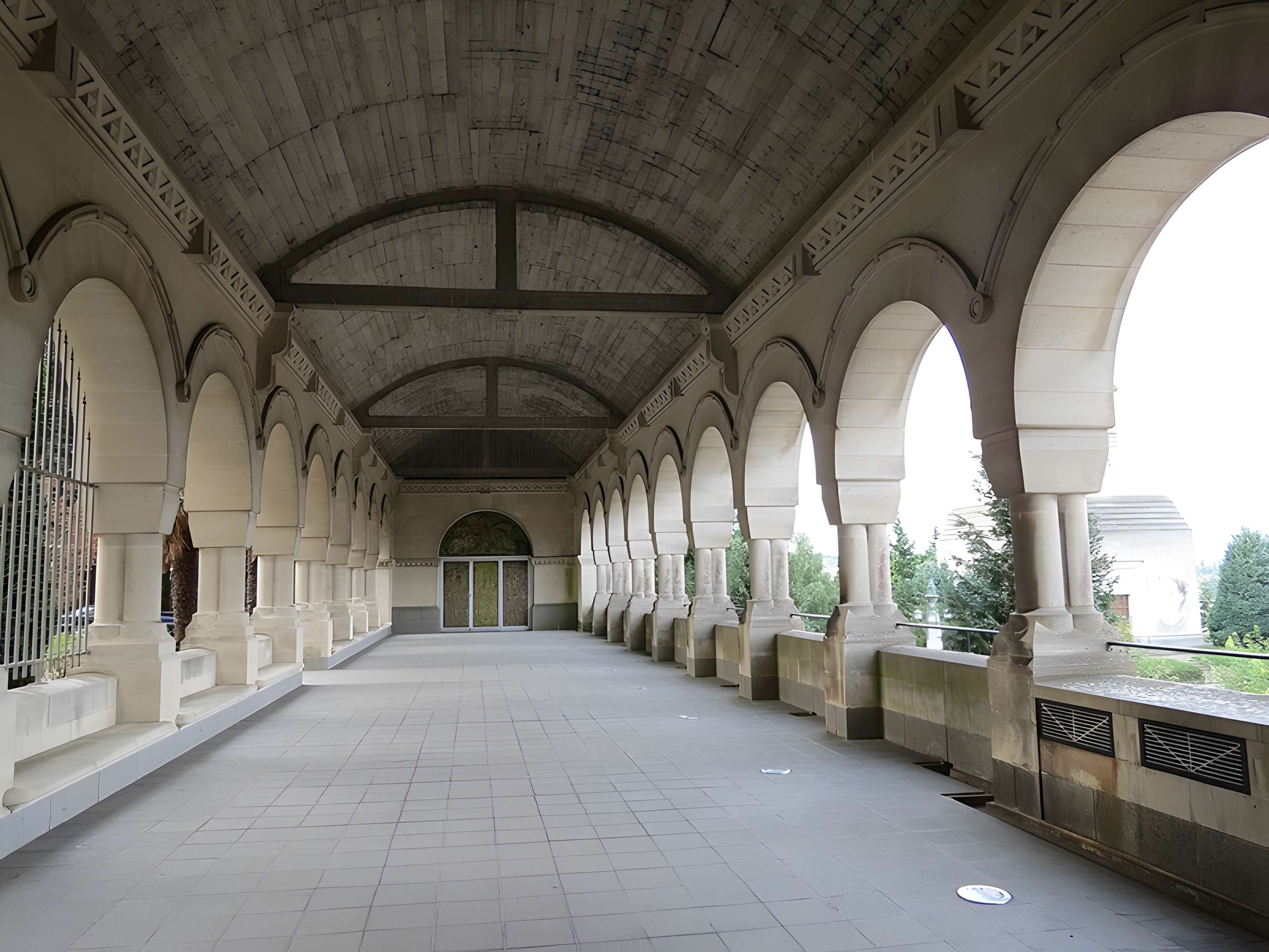 Basilique Sainte-Thérèse