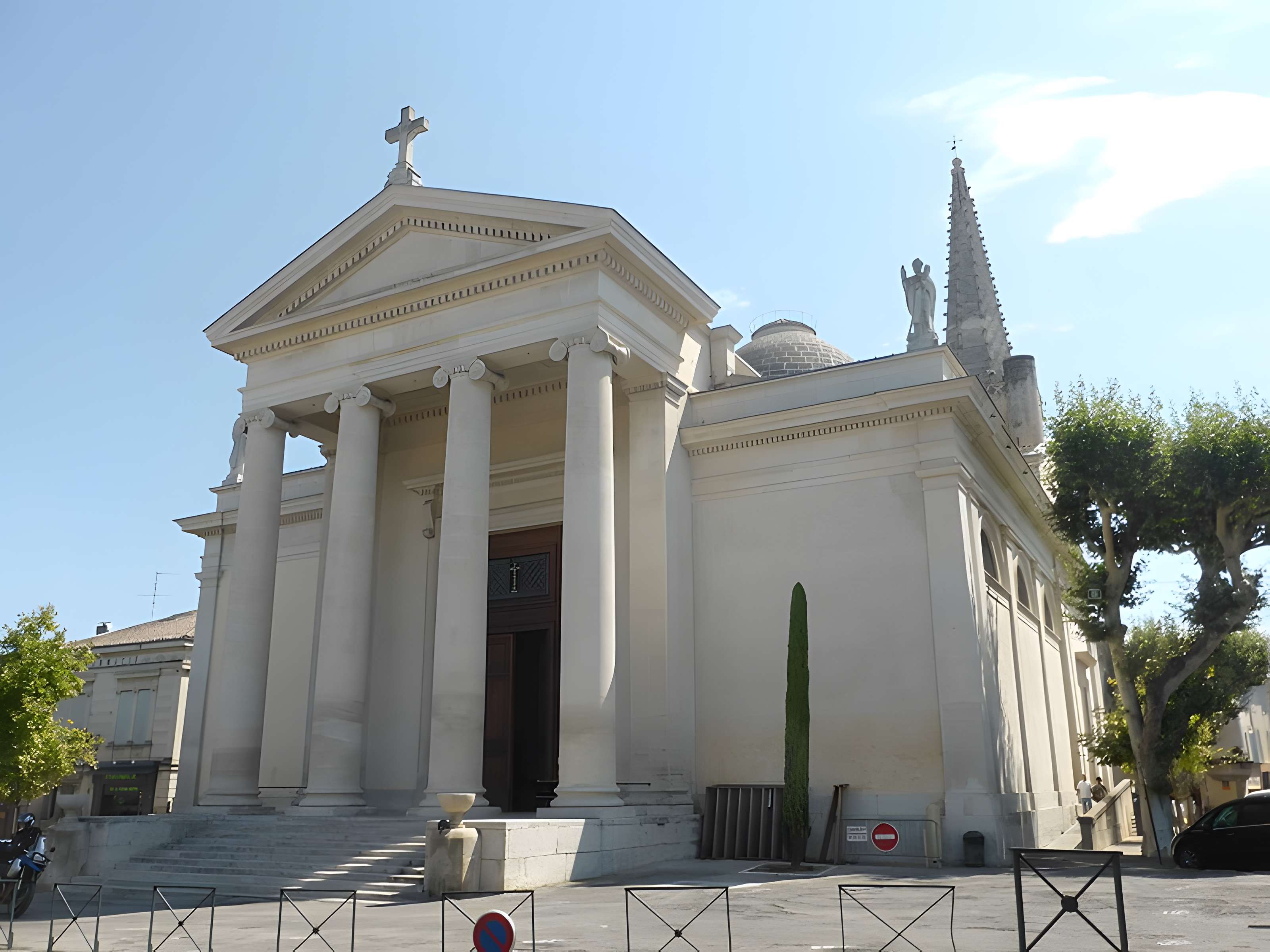 Collégiale Saint-Martin de Saint-Rémy-de-Provence
