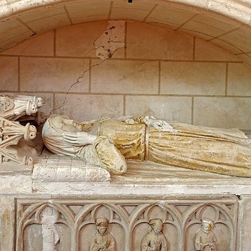 Collégiale Saint-Michel-et-Saint-Pierre de Bueil