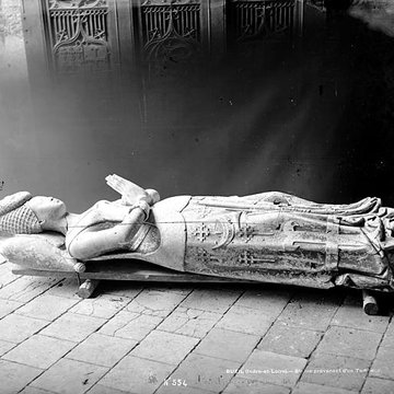 Collégiale Saint-Michel-et-Saint-Pierre de Bueil