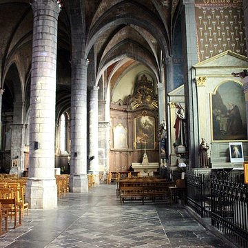 Collégiale Saint-Nicolas dAvesnes-sur-Helpe