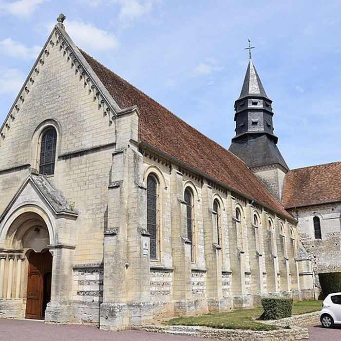 Photo de Collégiale Saint-Pierre de Neuf-Marché