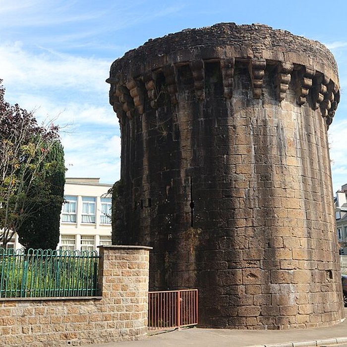 Photo de Tour aux Raines