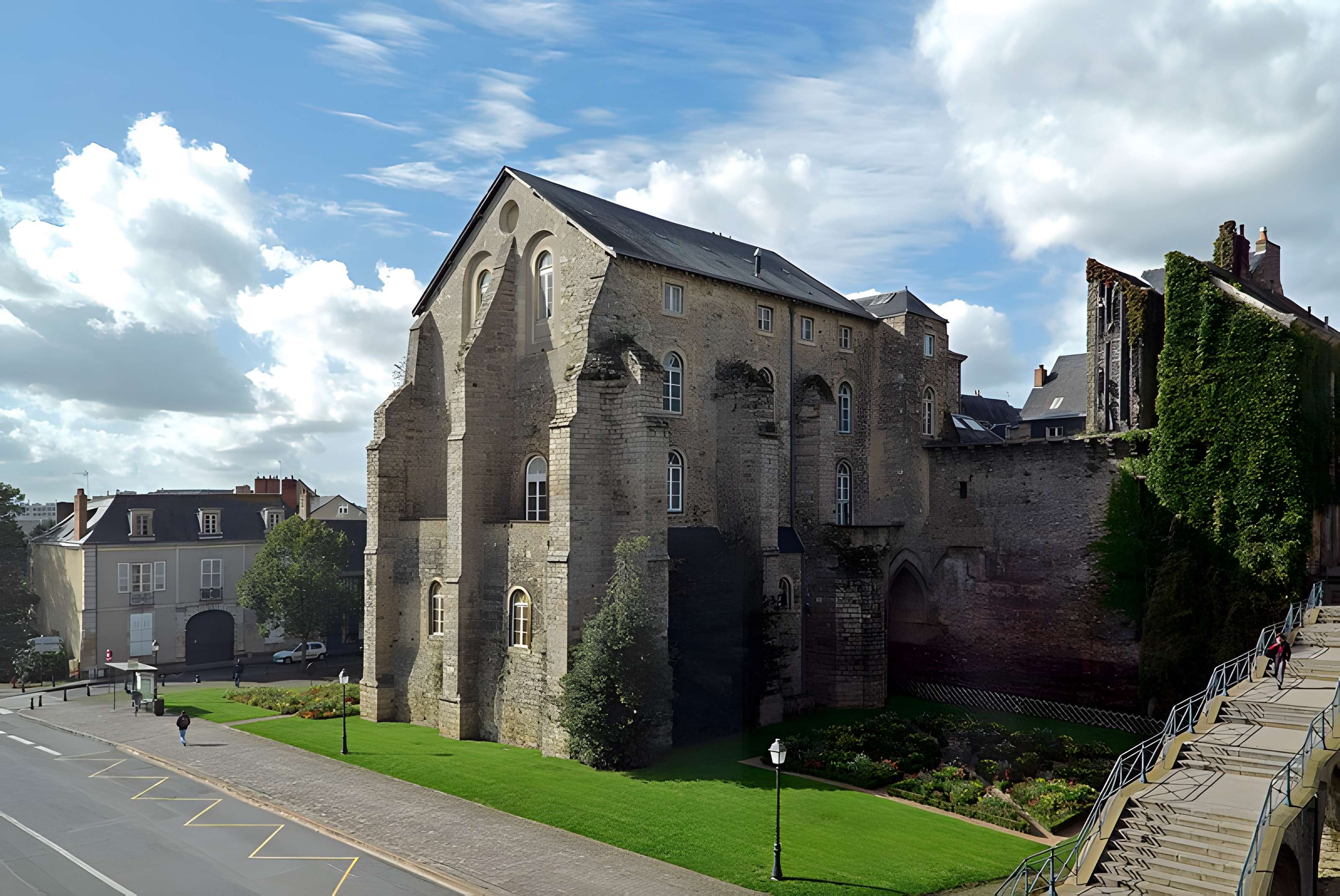 Collégiale Saint-Pierre-la-Cour du Mans