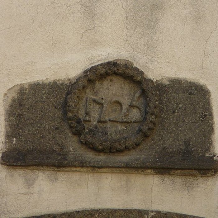 Photo de Immeuble situé au fond de limpasse Vermenouze