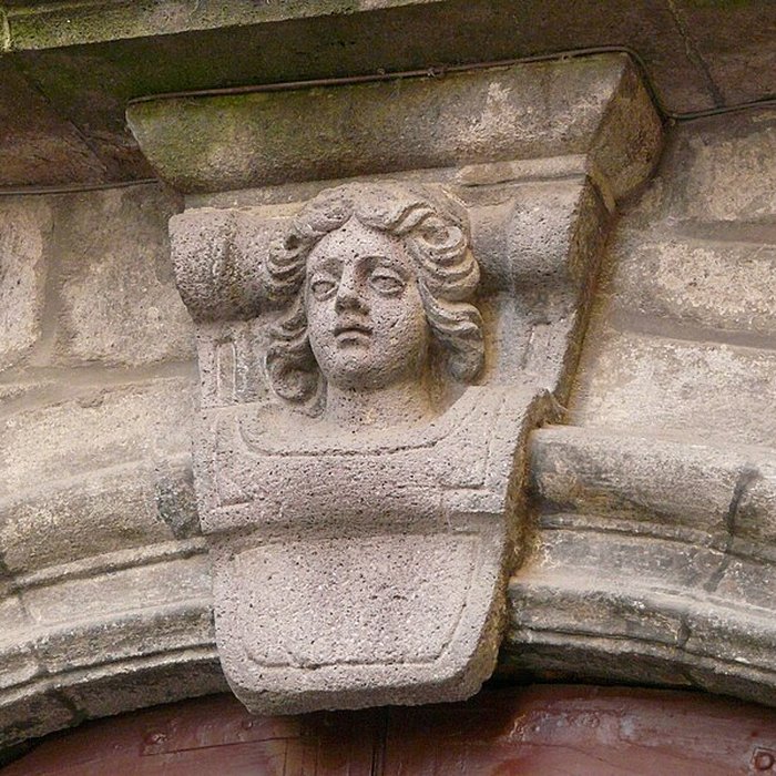 Photo de Immeuble situé au fond de limpasse Vermenouze