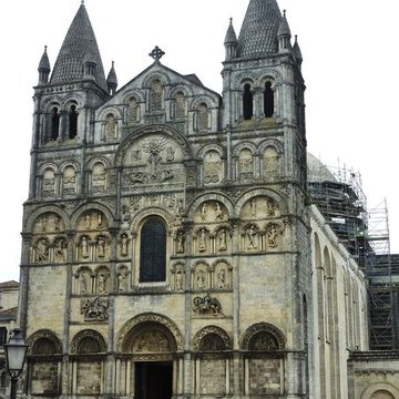 Cathédrale Saint-Pierre dAngoulême