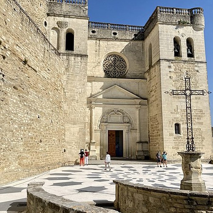 Photo de Collégiale Saint-Sauveur de Grignan