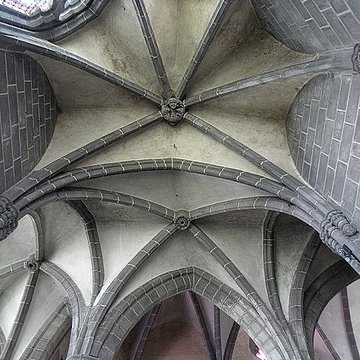 Collégiale Saint-Victor et Sainte-Couronne dEnnezat