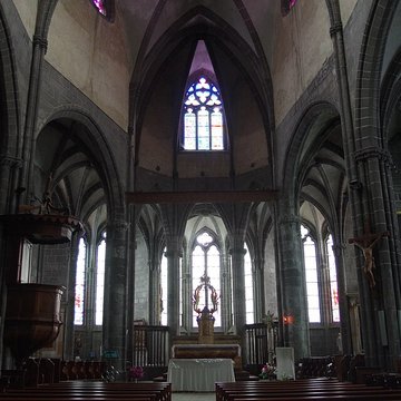 Collégiale Saint-Victor et Sainte-Couronne dEnnezat