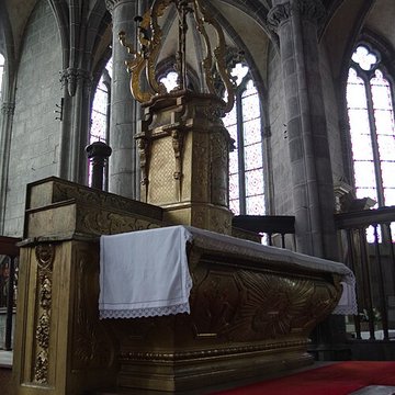 Collégiale Saint-Victor et Sainte-Couronne dEnnezat