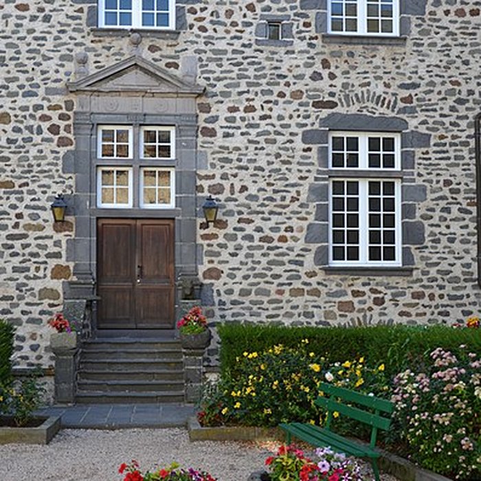 Photo de Ancien évêché, actuellement mairie et musée