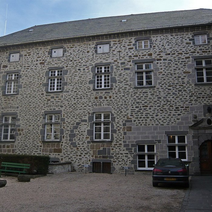 Photo de Ancien évêché, actuellement mairie et musée