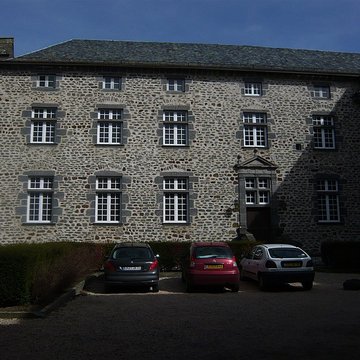 Ancien évêché, actuellement mairie et musée