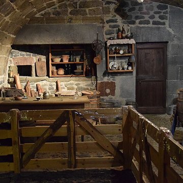 Ancien évêché, actuellement mairie et musée