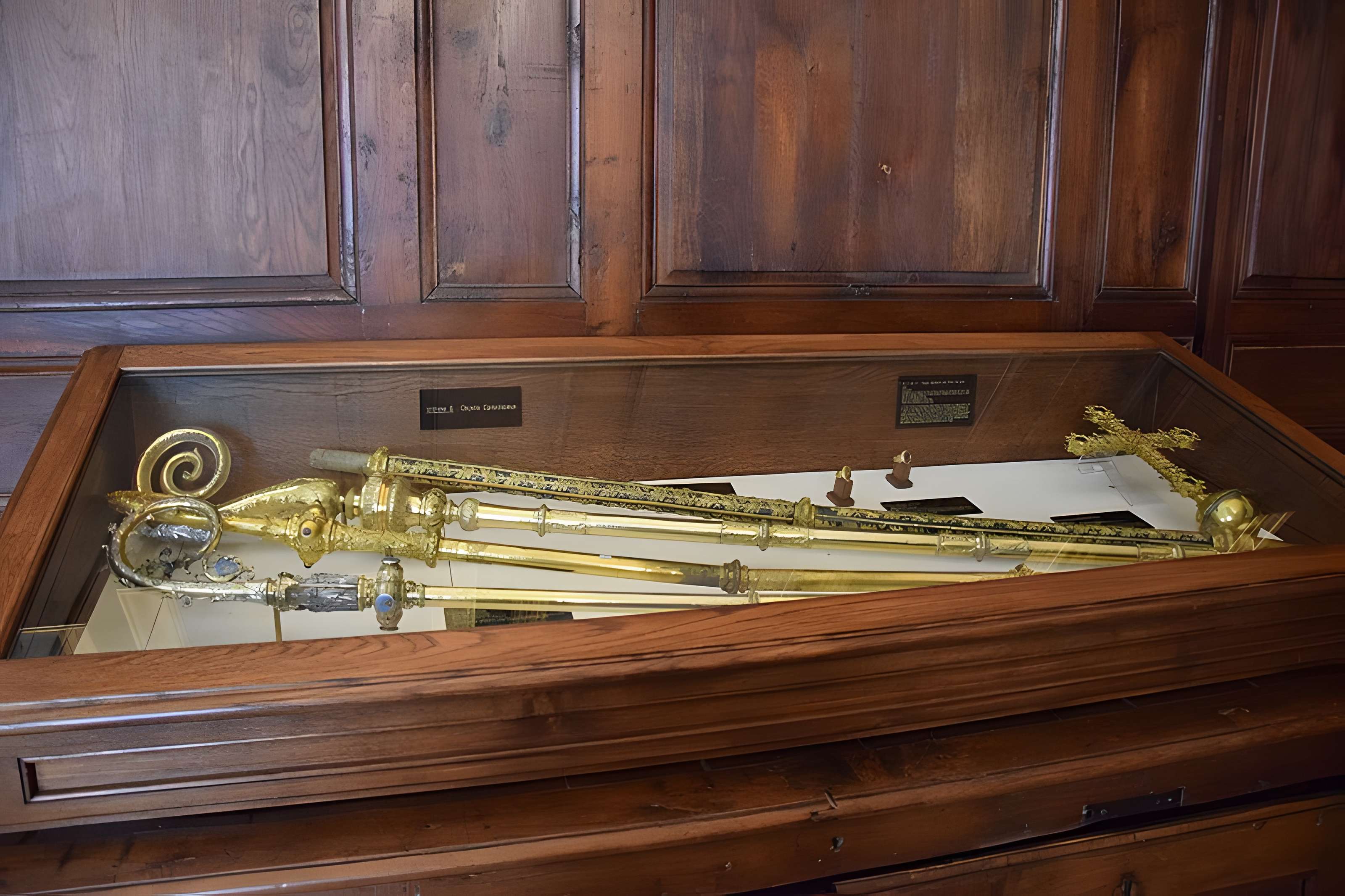 Ancien évêché, actuellement mairie et musée