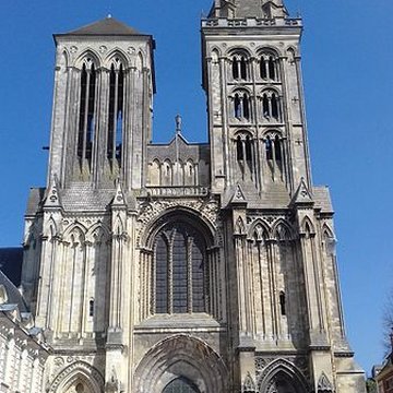Cathédrale Saint-Pierre de Lisieux