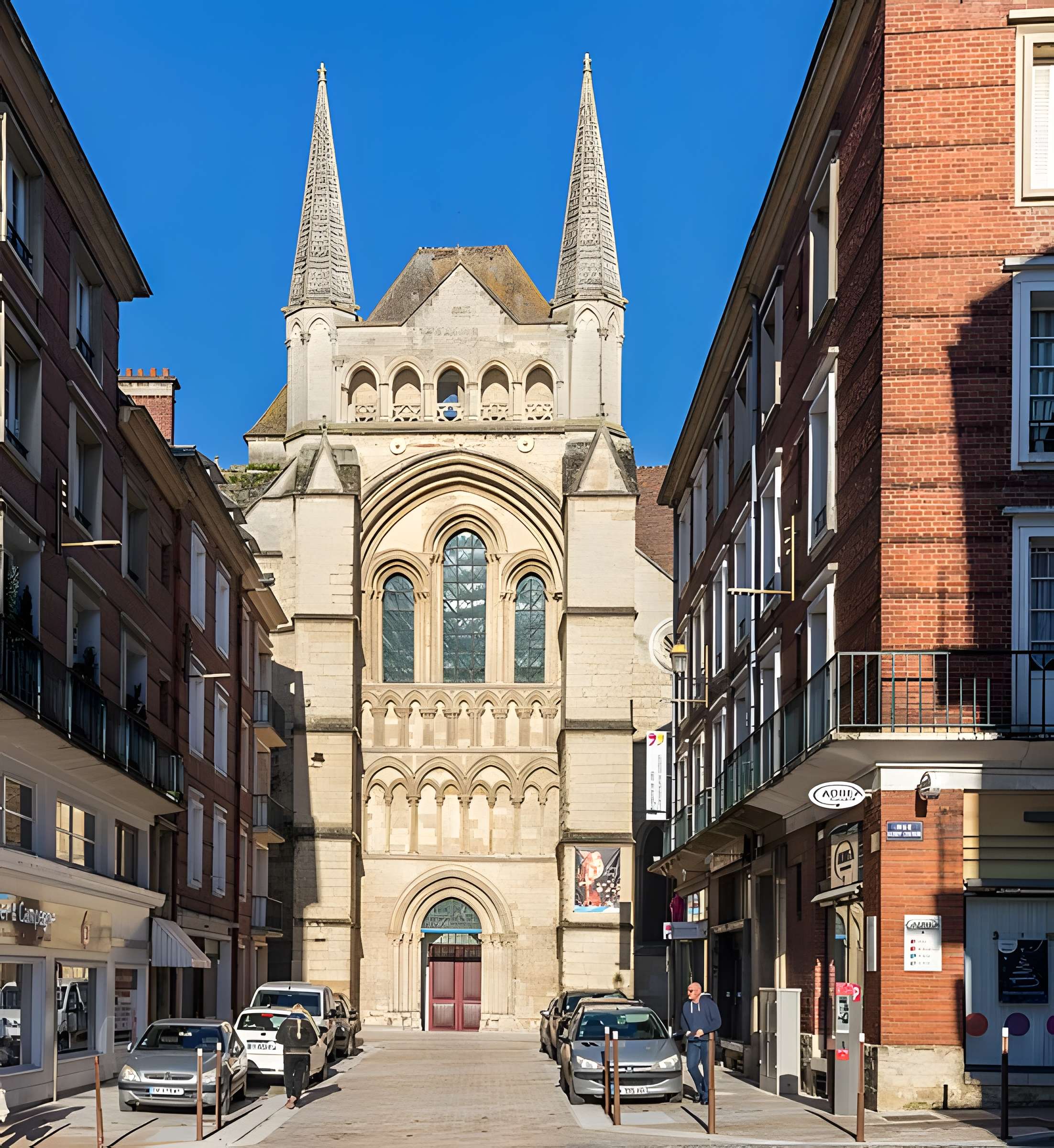 Cathédrale Saint-Pierre de Lisieux