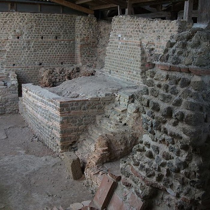 Photo de Restes dun amphithéâtre