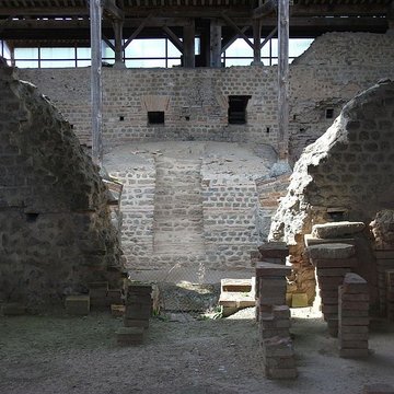 Restes dun amphithéâtre