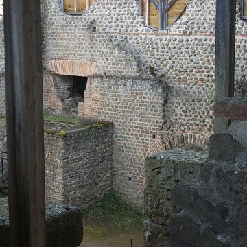 Restes dun amphithéâtre