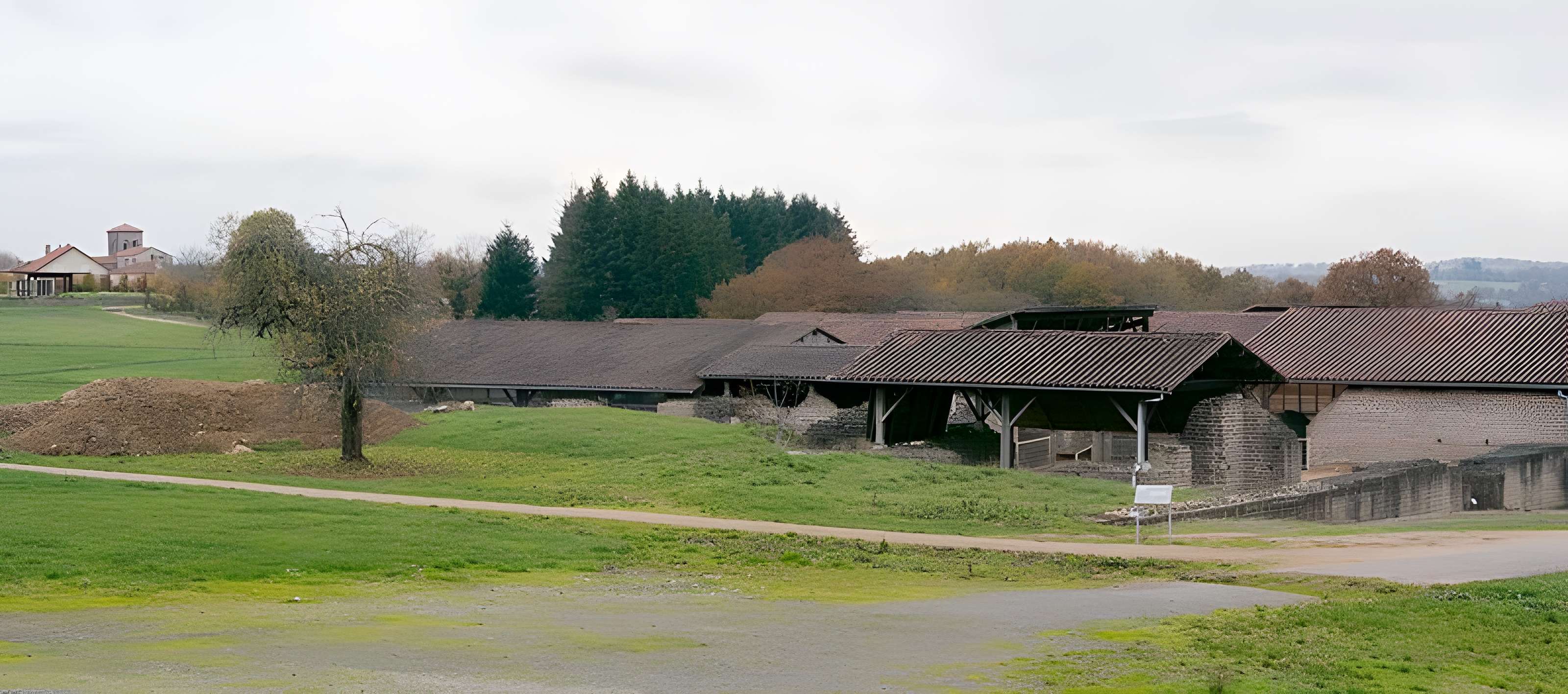 Restes d'un amphithéâtre