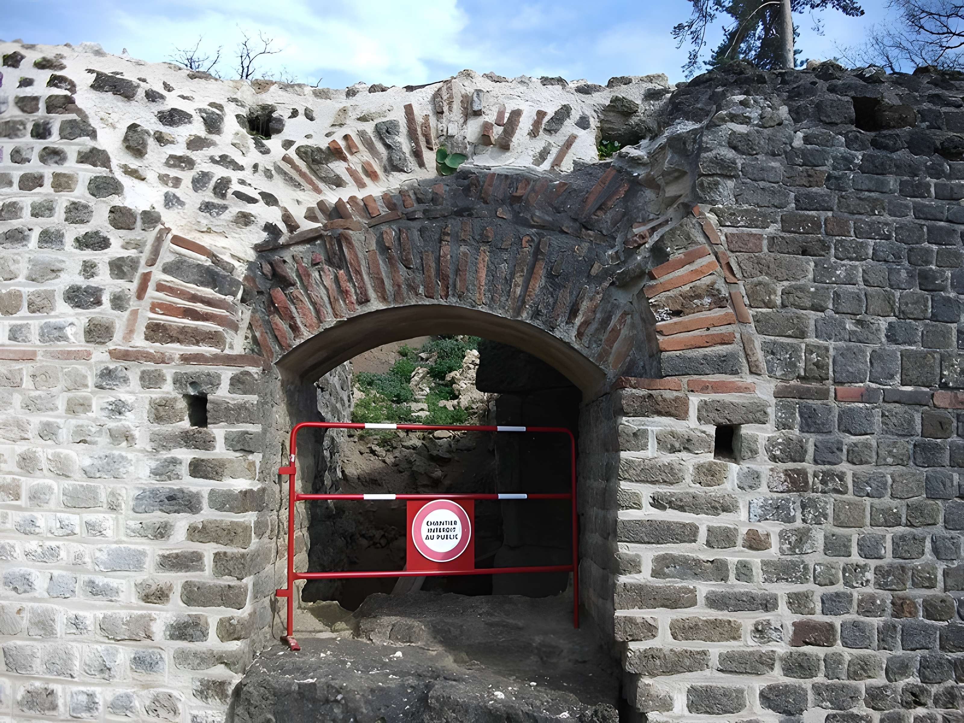 Restes d'un amphithéâtre