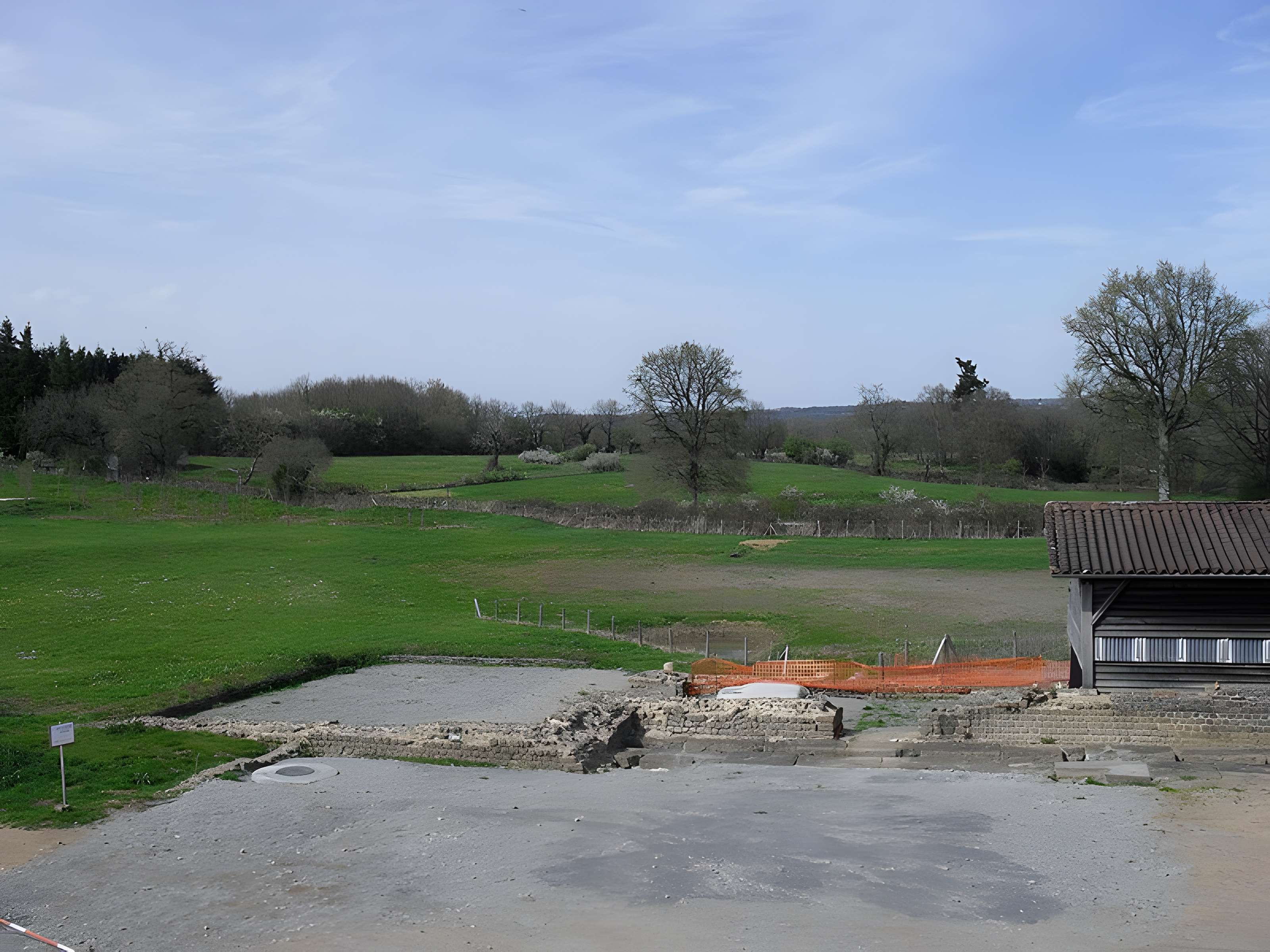 Restes d'un amphithéâtre