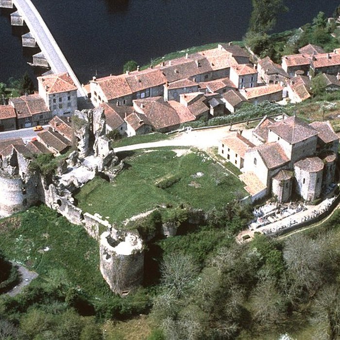 Photo de Ruines du château