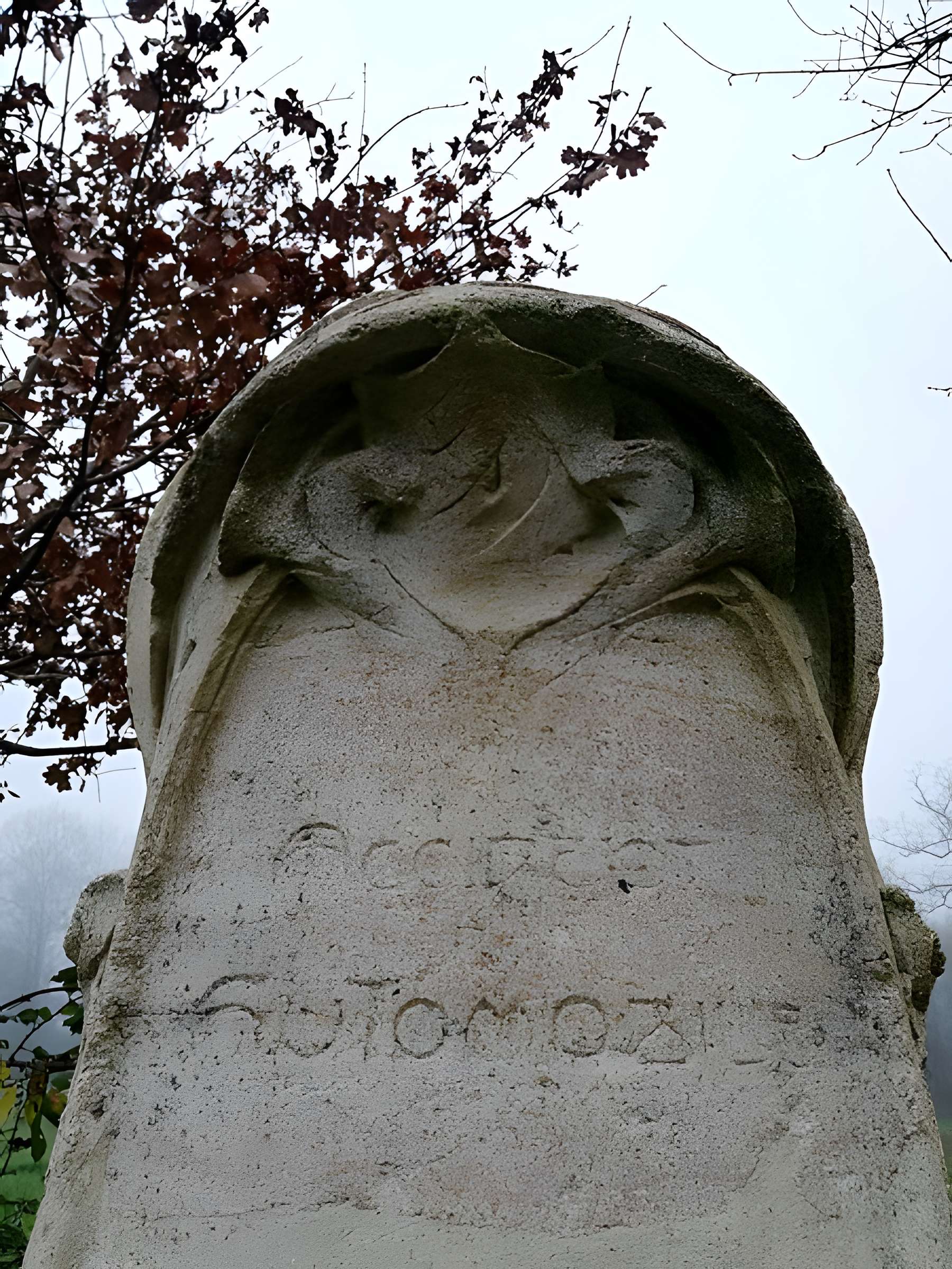 Monument commémoratif à Paul Nozal