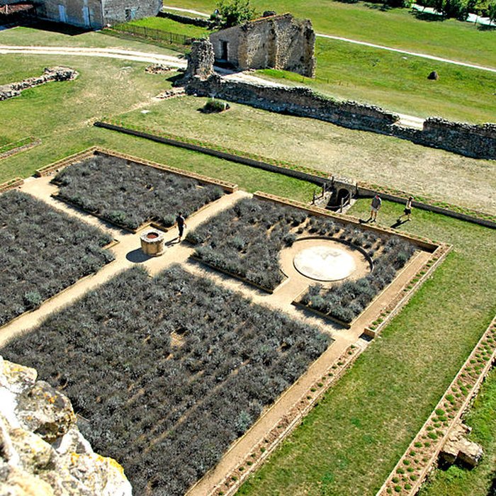 Photo de Cathédrale Saint-Pierre de Maillezais