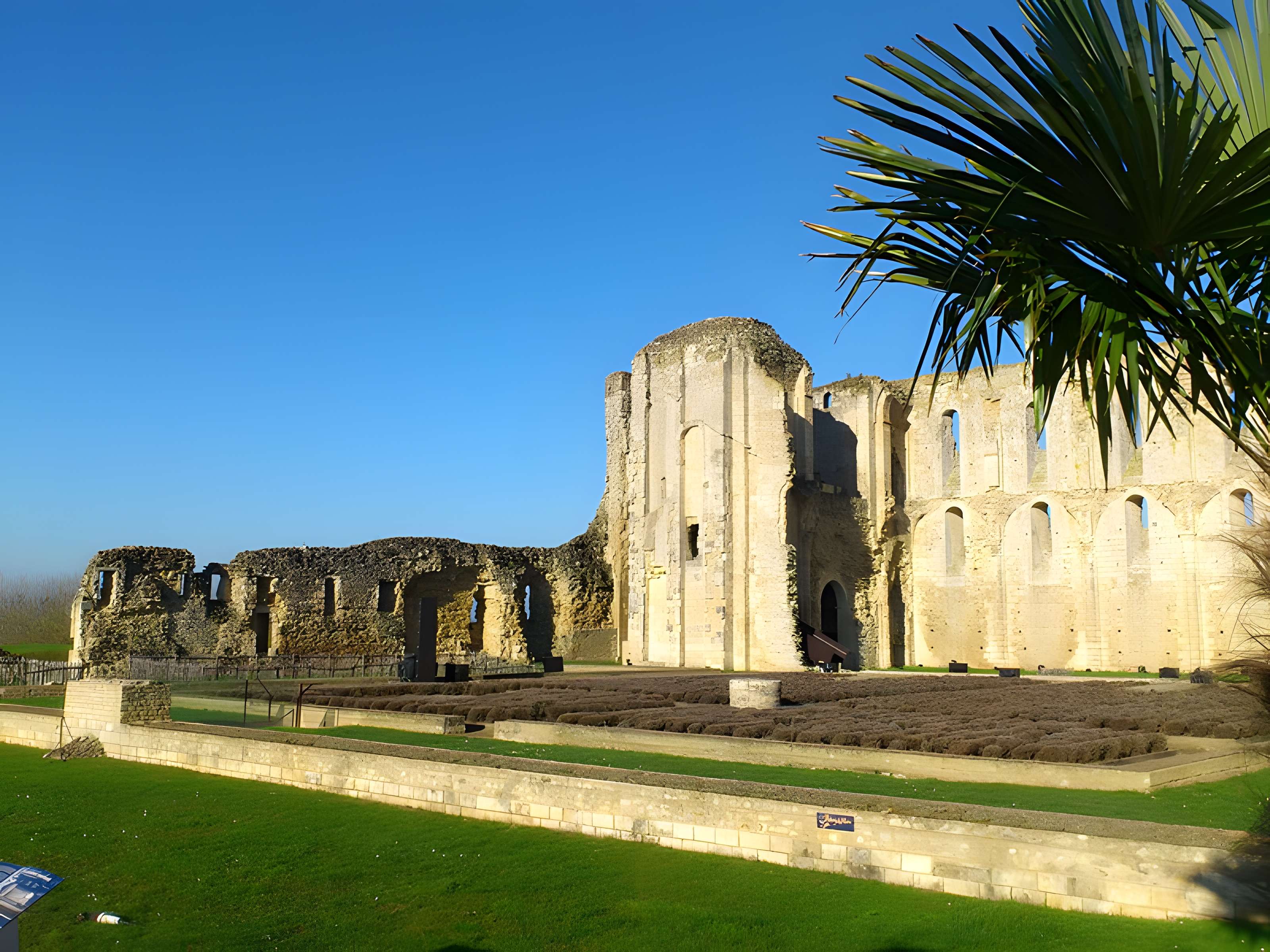 Cathédrale Saint-Pierre de Maillezais