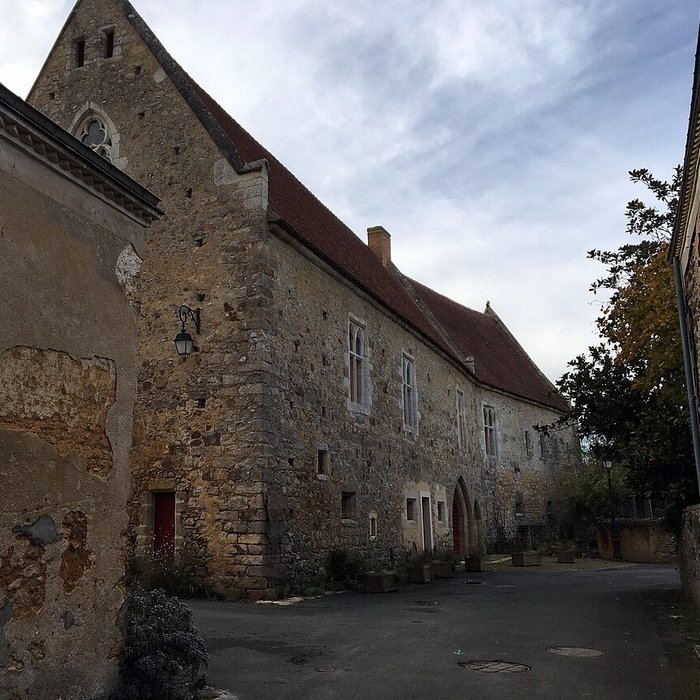 Photo de Cour de justice dAsnières-sur-Vègre