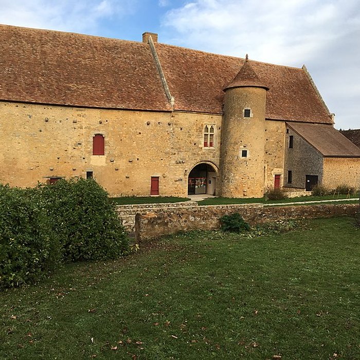 Photo de Cour de justice dAsnières-sur-Vègre