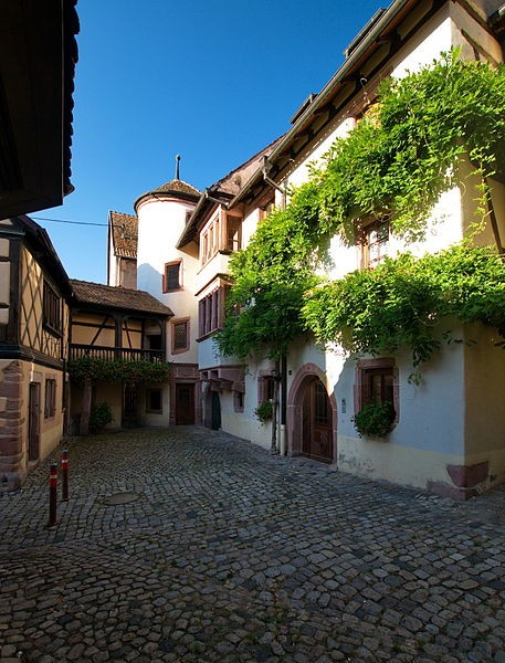 Photo de Cour des évêques de Strasbourg à Riquewihr