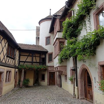 Cour des évêques de Strasbourg à Riquewihr