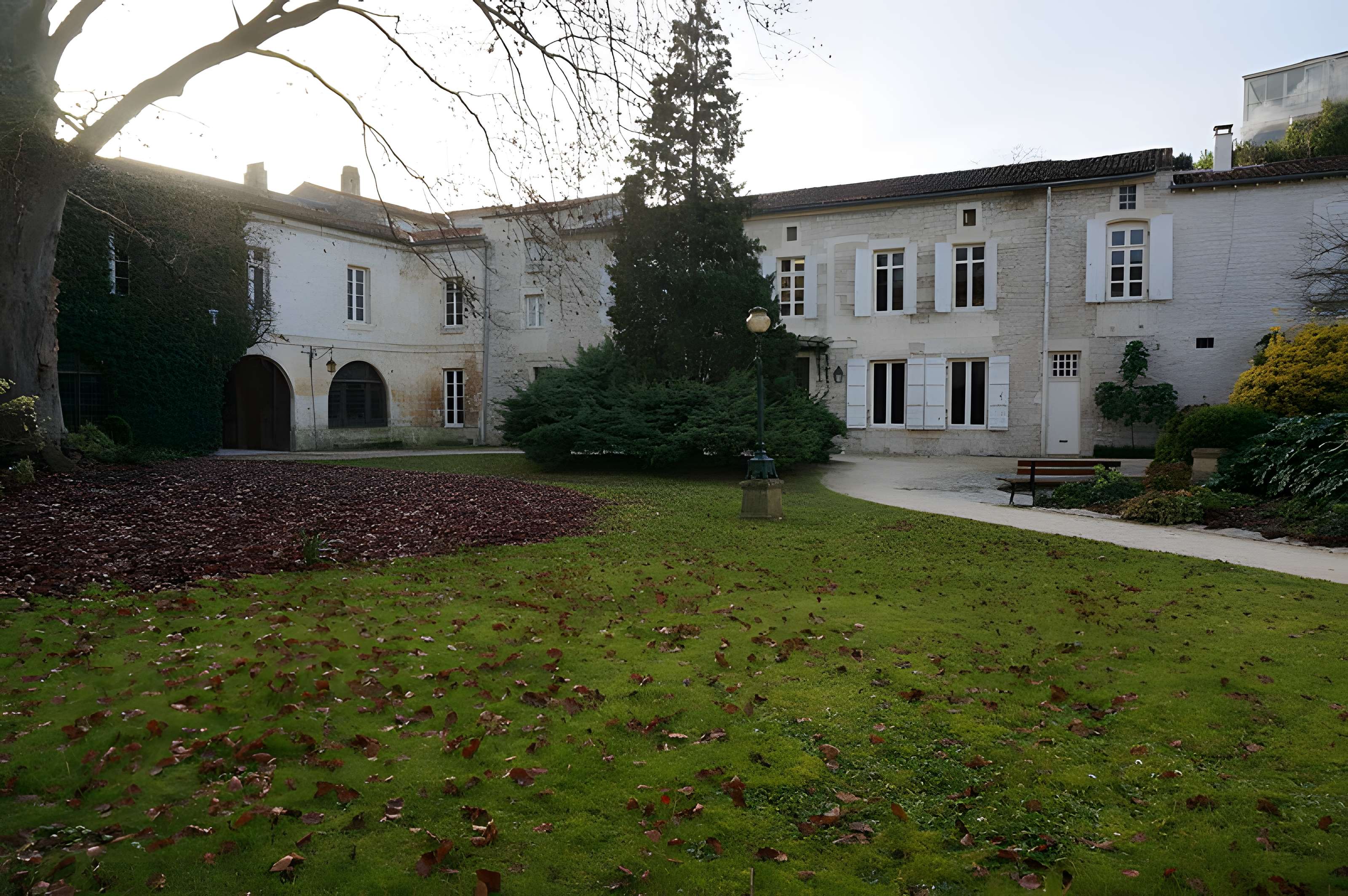 Couvent des Jacobins de Saintes