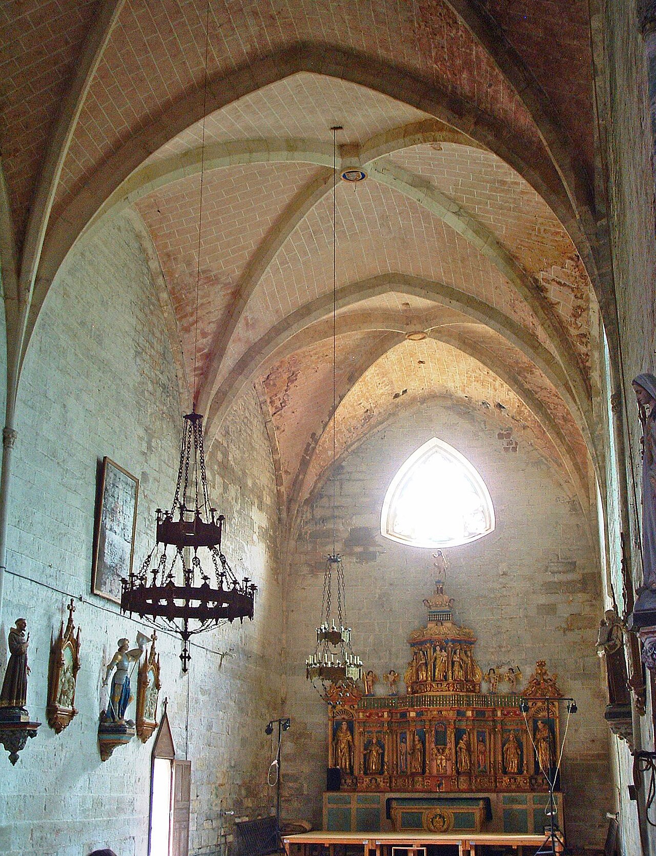 Église Saint-Pierre-ès-Liens des Junies