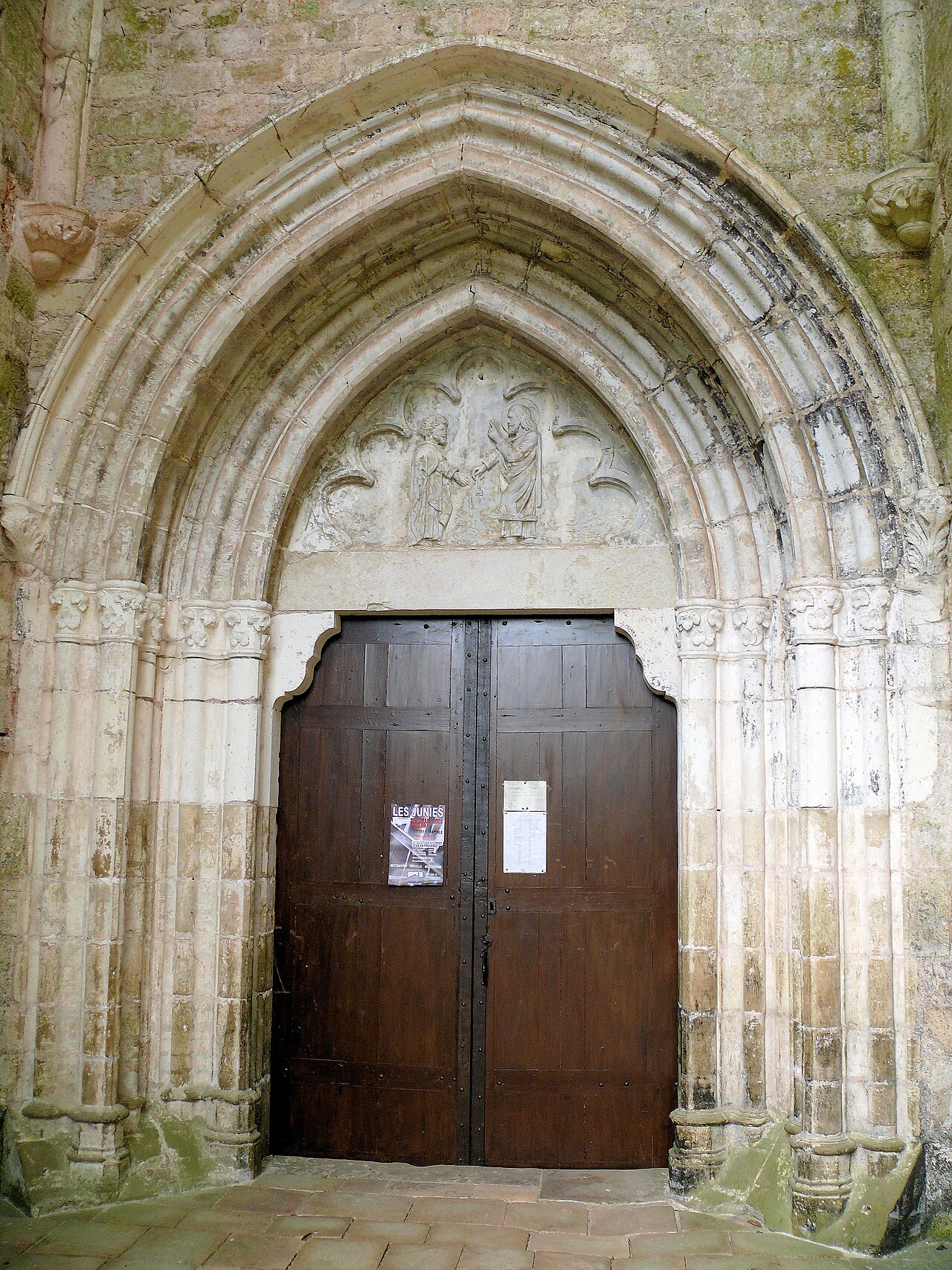 Église Saint-Pierre-ès-Liens des Junies