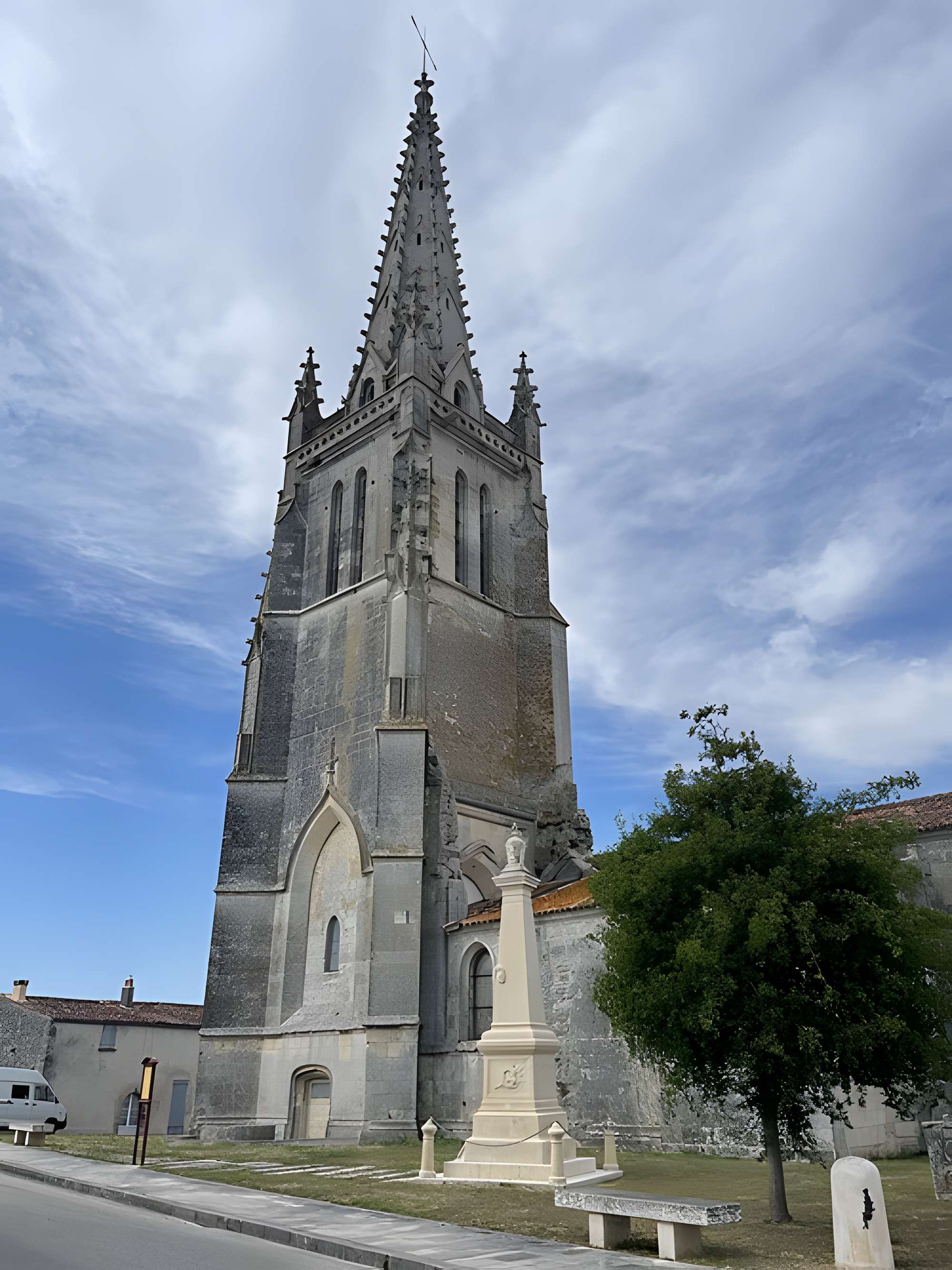 Eglise Saint-Pierre