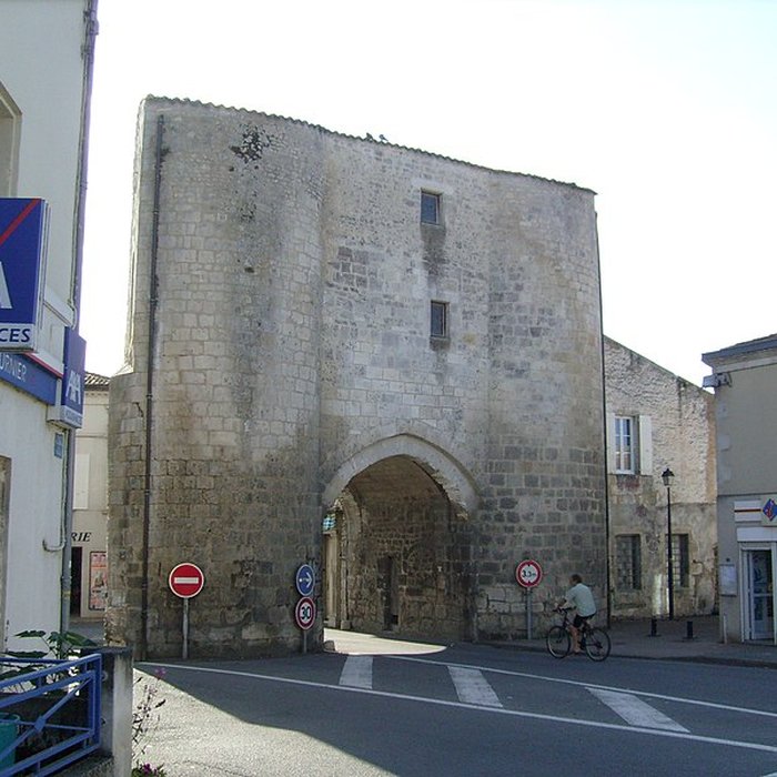 Photo de Anciennes fortifications