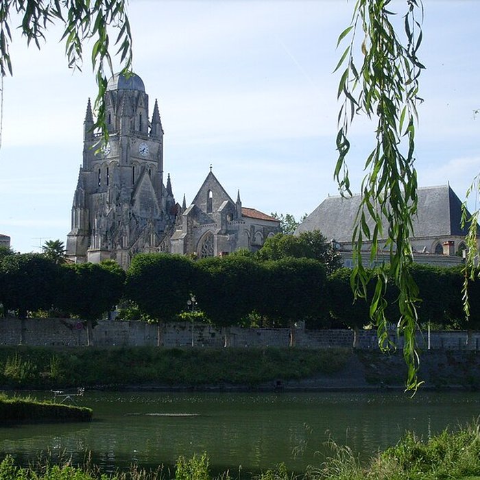 Photo de Cathédrale Saint-Pierre de Saintes