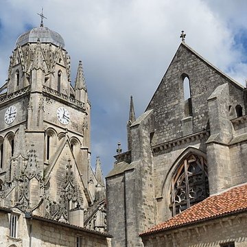 Cathédrale Saint-Pierre de Saintes