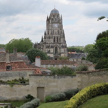 Cathédrale Saint-Pierre de Saintes